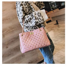 Load image into Gallery viewer, Fashion Lady PU Leather Handbag Big Capacity Luxury Handbag Women Crossbody Bag with Chains shoulder
